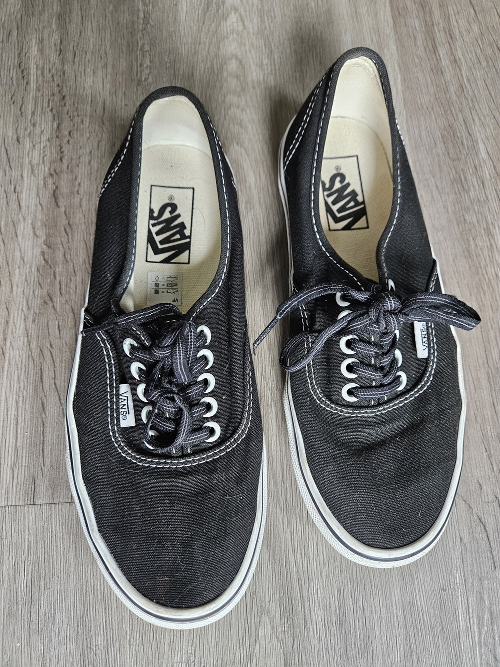 Vans Authentic Black Canvas Low Top Sneakers Size 8 Women’s